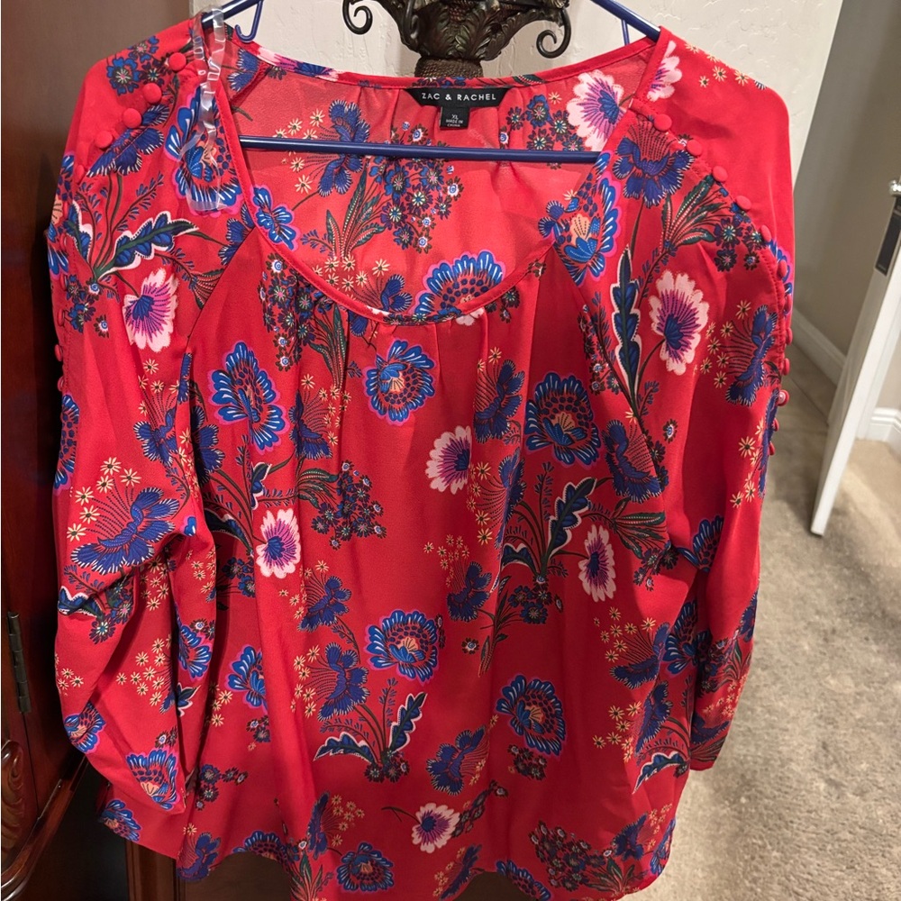 Zac & Rachel Red Floral Scoop Neck Blouse with Blue Accents